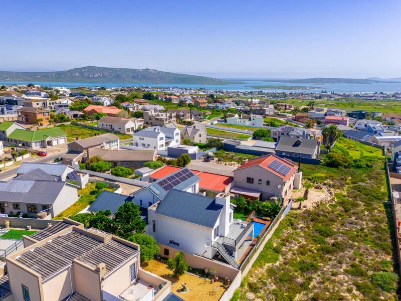 4 Bedroom Property for Sale in Myburgh Park Western Cape